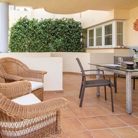 Beautiful Apartment In Marbella-Cabopino With 2 Bedrooms, Wifi And Outdoor Swimming Pool Ngoại thất bức ảnh