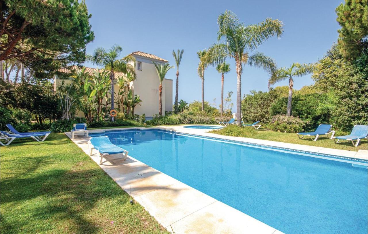 Beautiful Apartment In Marbella-Cabopino With 2 Bedrooms, Wifi And Outdoor Swimming Pool Ngoại thất bức ảnh